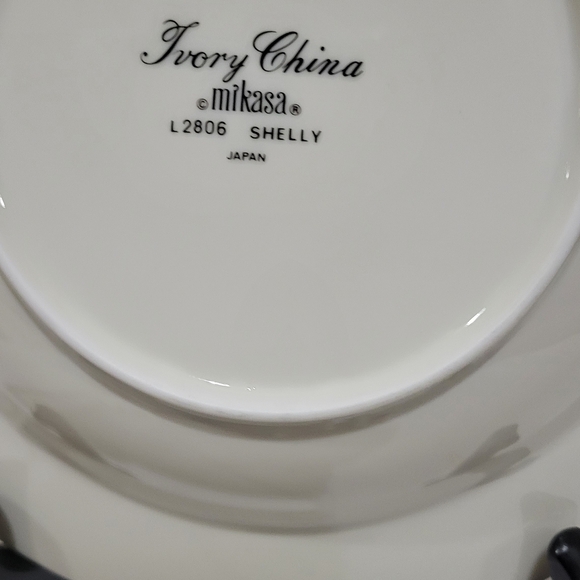 Mikasa-Shelly-Rim Soup Bowls-(6) - Picture 5 of 5